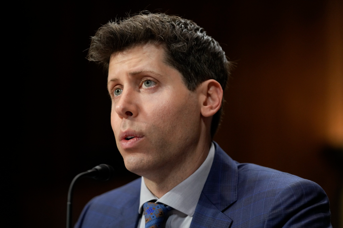 El director ejecutivo de OpenAI, Sam Altman, habla ante una audiencia del Subcomité Judicial del Senado sobre Privacidad, Tecnología y Derecho sobre inteligencia artificial, el martes 16 de mayo de 2023, en el Capitolio de Washington (Foto AP/Patrick Semansky)